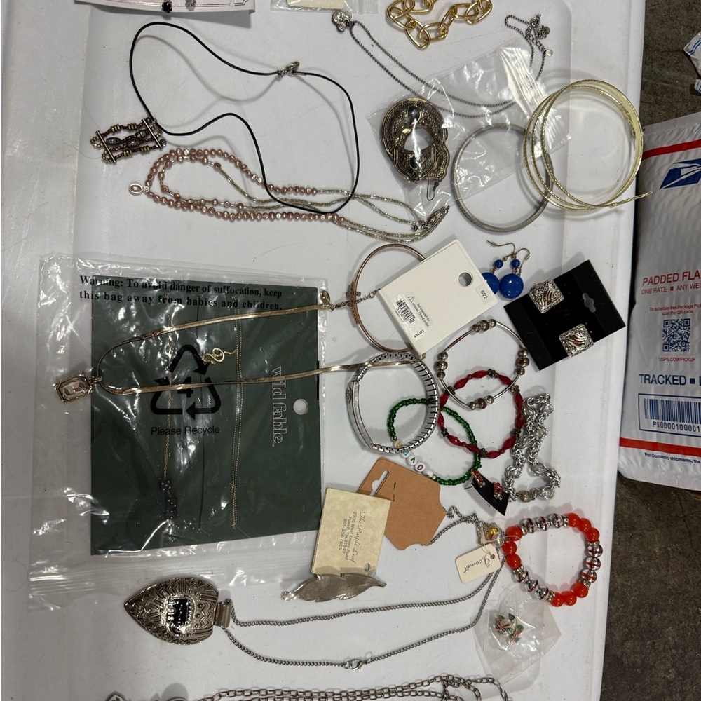 25 pieces!!! Women's Jewelry Collection - Silver, Gold, Red, Blue